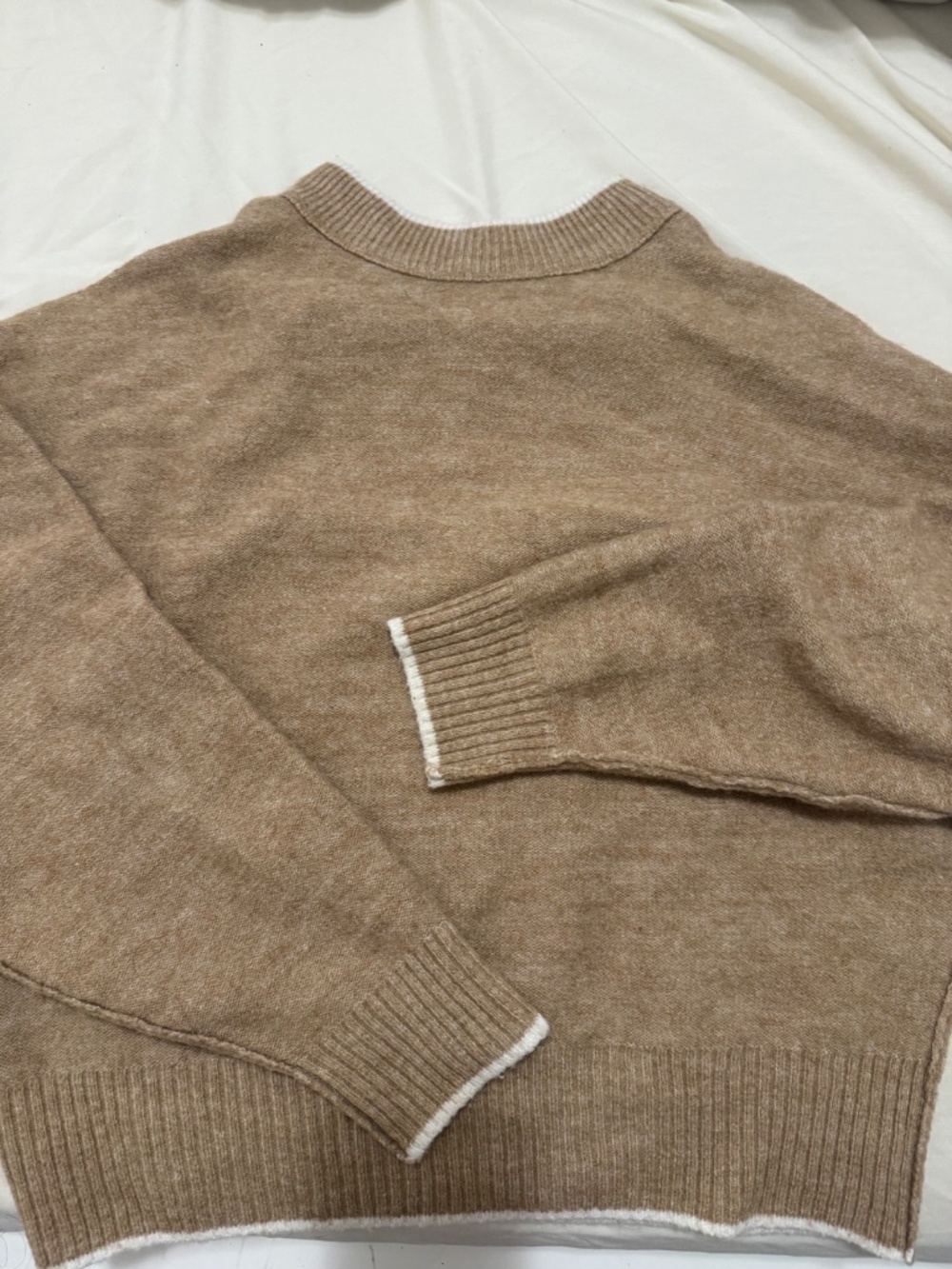 Clothes - Picture 2 of 16